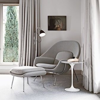 Tulip side table:  Bijzettafel van Saarinen Wit