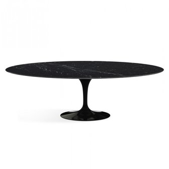Ovale Saarinen Tulip tafel zwart Marquinia marmer
