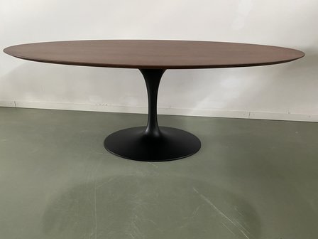 Massief noten houten Tulip tafel