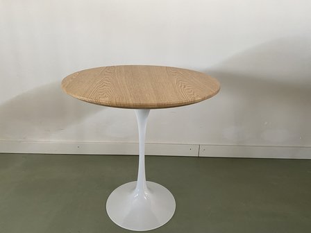 Saarinen eiken fineer side table