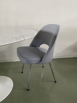 Refurbished Saarinen Vintage stoel model M 72
