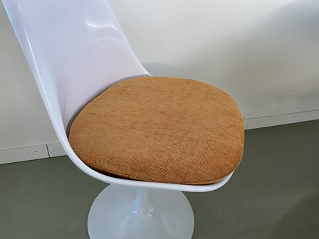 Kussen voor Saarinen Tulip stoel zonder armleuning van KNOLL - Vintage Oranje