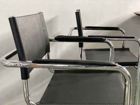 Buisframe design stoel zwart
