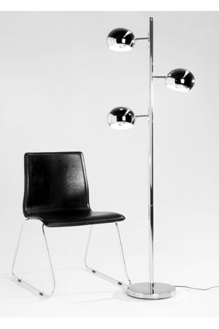 speelplaats Afdeling Hassy Design vloerlamp 3 bollen Chroom - Eigenwijs Design - Saarinen Tulip specialist in ovale- en ronde eettafels speelplaats Afdeling Hassy Design vloerlamp 3 bollen Chroom - Eigenwijs Design - Saarinen Tulip specialist in ovale- en ronde eettafels