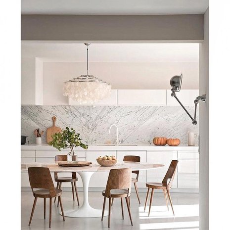 Saarinen Tulip tafel 199 x 121cm Carrara marmer