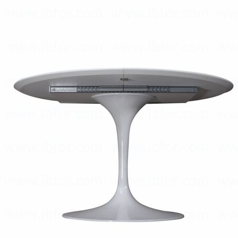 Uitschuifbare Tulip tafel, rond-ovaal van Saarinen