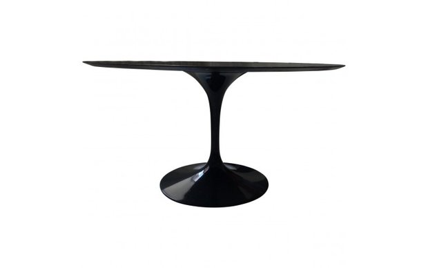 Saarinen Tulip tafel zwart marmer