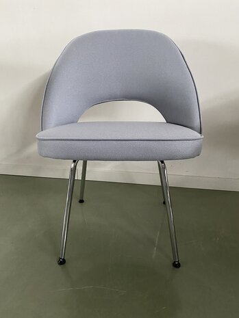 Saarinen Vintage stoel model M 72