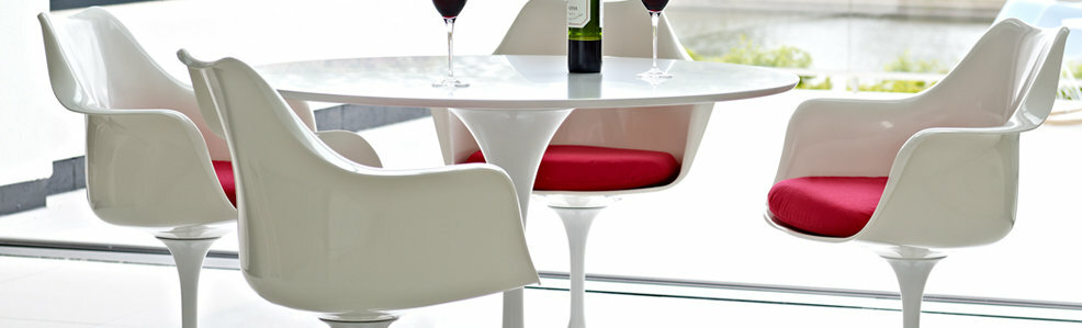 Ovale en ronde eettafels origineel design van Saarinen 