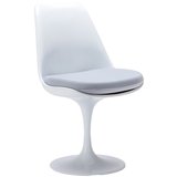 Tulip chair, volledig draaibaar met licht grijs kussen_