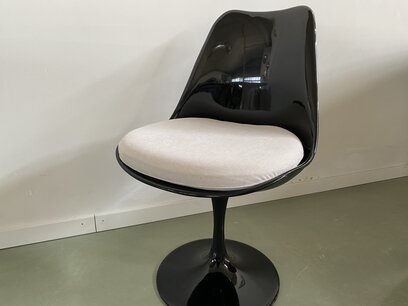 Vervangend Kussen voor Tulip chair - Creme wit