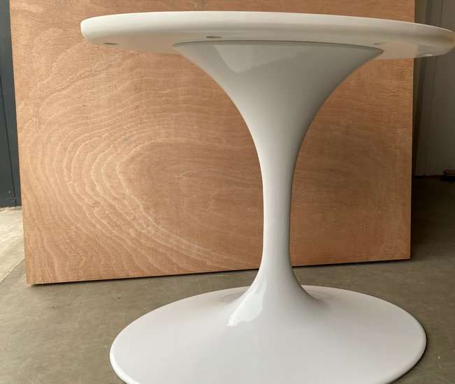 Kleine Ovale Tulip voet 75 x 50cm wit