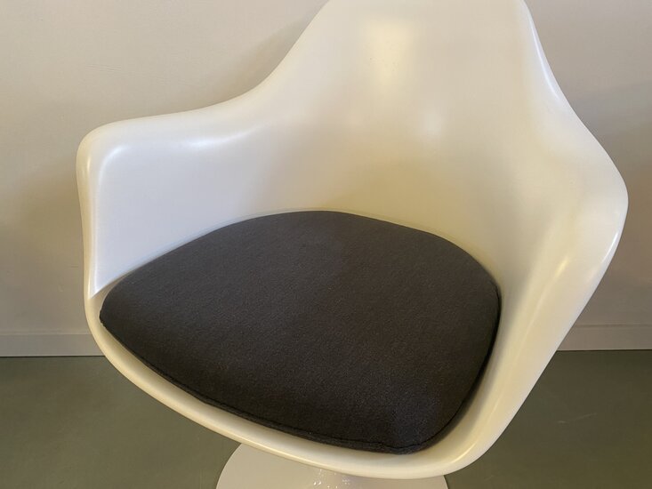 Vervangend kussen voor Tulip Armchair - donker grijs