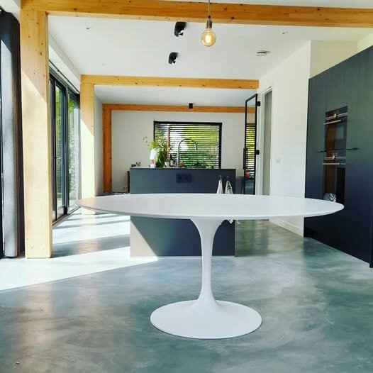 Ronde Saarinen Tulip eettafel 137cm